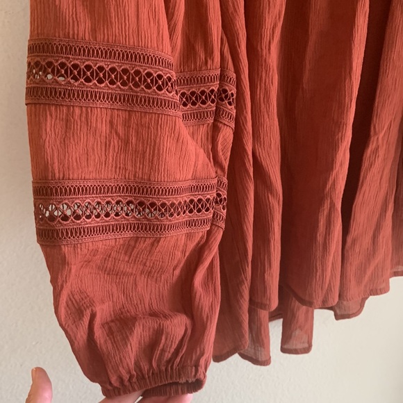 Express Top - Picture 2 of 6